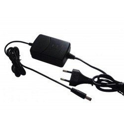 Захранващ адаптер 12V DC 2A